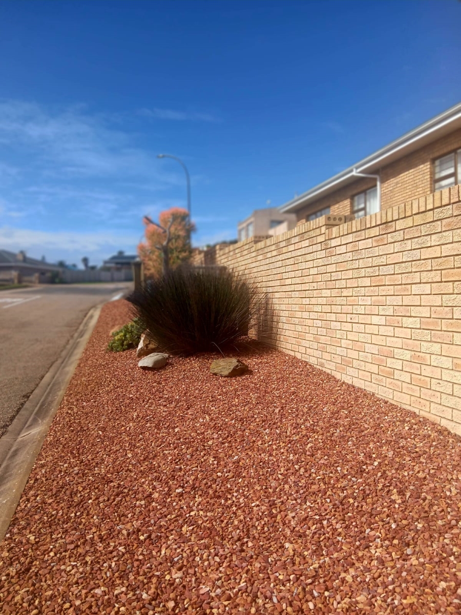 To Let 3 Bedroom Property for Rent in Dana Bay Western Cape